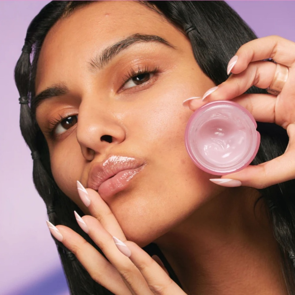 Glow Recipe Plum Plump Hyaluronic Gloss Balm high shine - Picture 2 of 8